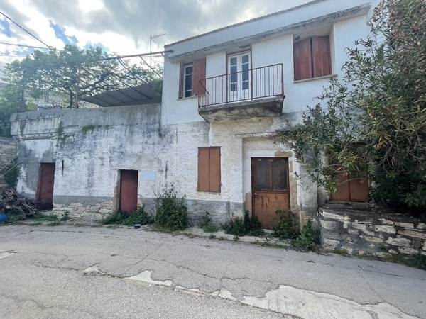 (Προς Πώληση) Κατοικία Διώροφη κατοικία || Ν. Χίος/Ιωνία - 198 τ.μ, 85.000€ 