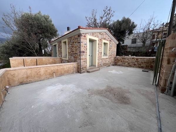 (Προς Πώληση) Κατοικία Μονοκατοικία || Ν. Χίος/Χίος Χώρα - 75 τ.μ, 140.000€ 